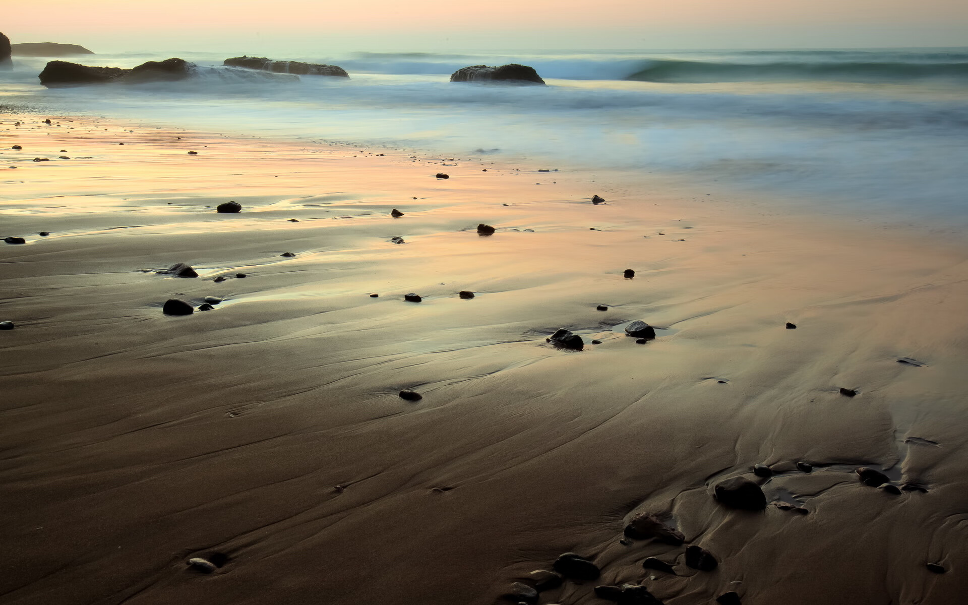 中国男排主帅强调拼搏精神重塑战术体系,中国男排新任主教练