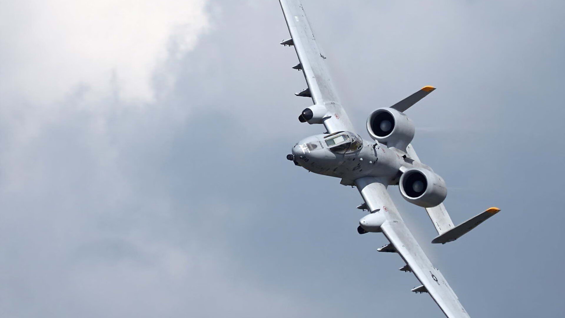 决赛中场控制力决定胜负关键，从中场开始控制比赛节奏